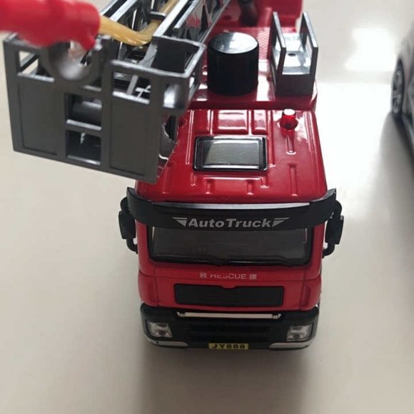 Toy car